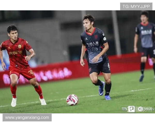 南京足球队强势领跑挑战赛积分榜积分高达80分展现冠军实力